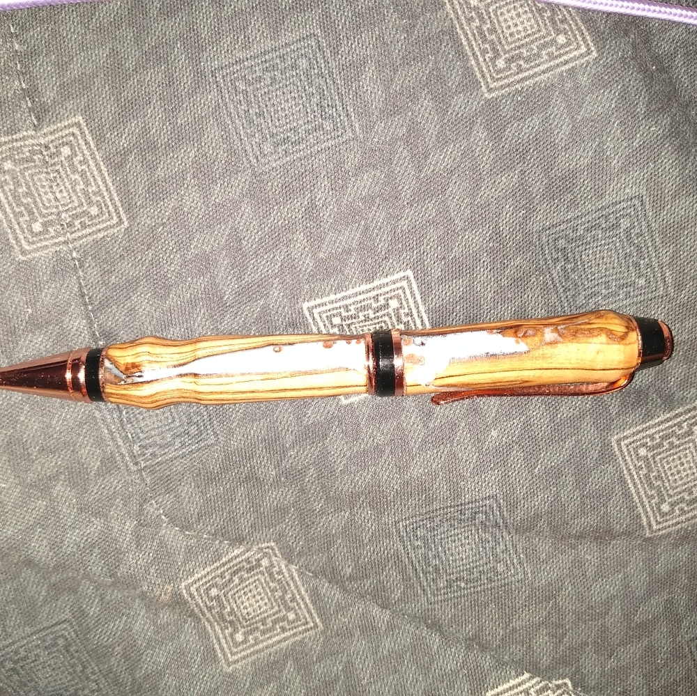 Hand Turned Christmas Pen - Picture 2 of 2